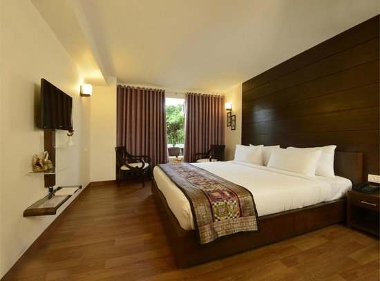 Hotel Atulyaa Taj